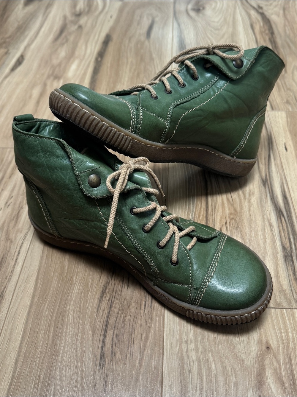 V’Italia Green Kiki Leather Ankle Boots Fleece Lined Poland Size 40 EU/9-9.5 US